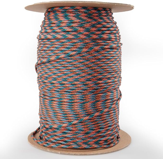 Paracord Planet Holiday Colors 550 Paracord – Great for DIY, Bracelets, and Lanyards – Mele Kalikimaka (100 Feet)