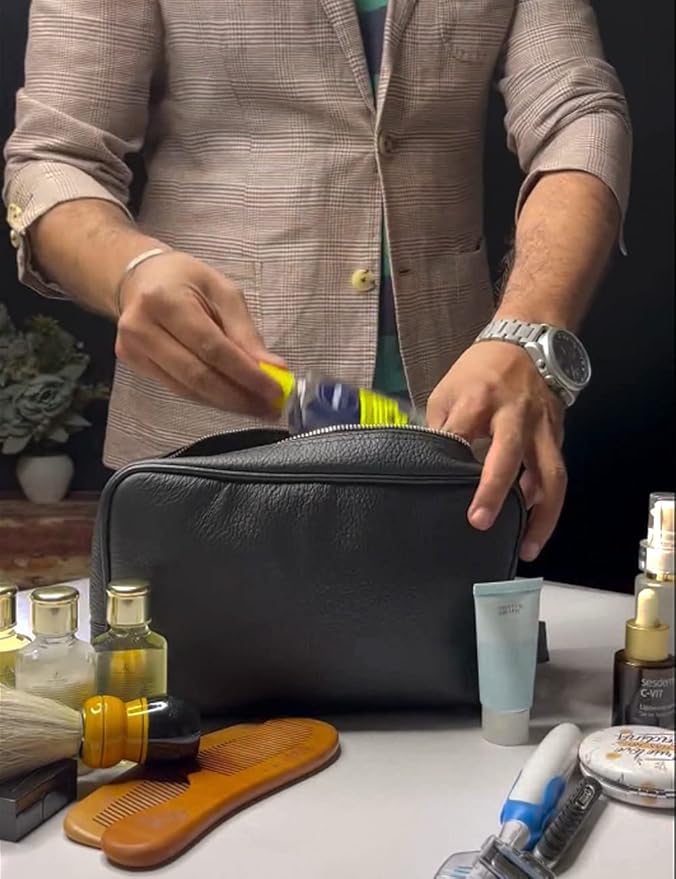 RUSTIC TOWN Full Grain Leather Travel Toiletry Bag - Dopp Kit Travel Organizer (Medium, Black)