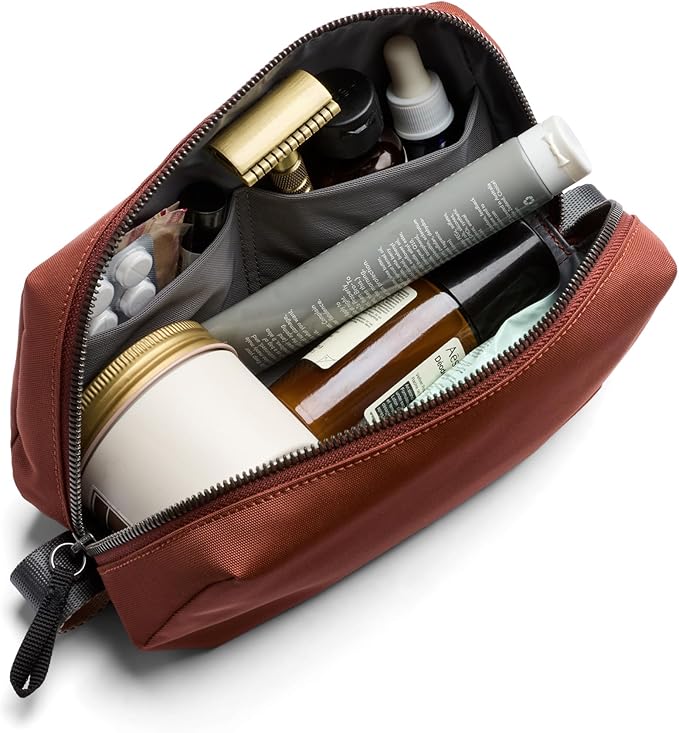 Bellroy Toiletry Kit (Unisex Toiletry Bag, Zipper Closure, Water-Resistant Lining, Toothbrush Sleeve with Magnetic Closure, Internal Mesh Pocket Organization) -Bronze