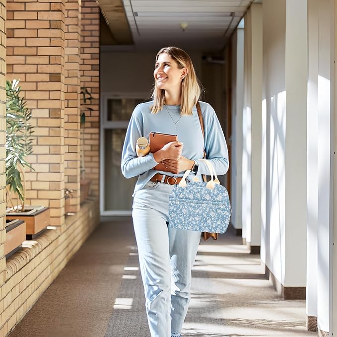 Cotton Quilted Insulated Lunch Bag, Cute Quilted Floral Lunch Tote Bags Reusable Insulated Lunch Box Coquette Aesthetic Large Capacity Insulated Cooler for Women Men Work Travel Picnic (Light Blue)
