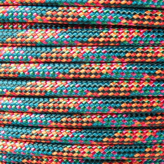Paracord Planet Holiday Colors 550 Paracord – Great for DIY, Bracelets, and Lanyards – Mele Kalikimaka (100 Feet)