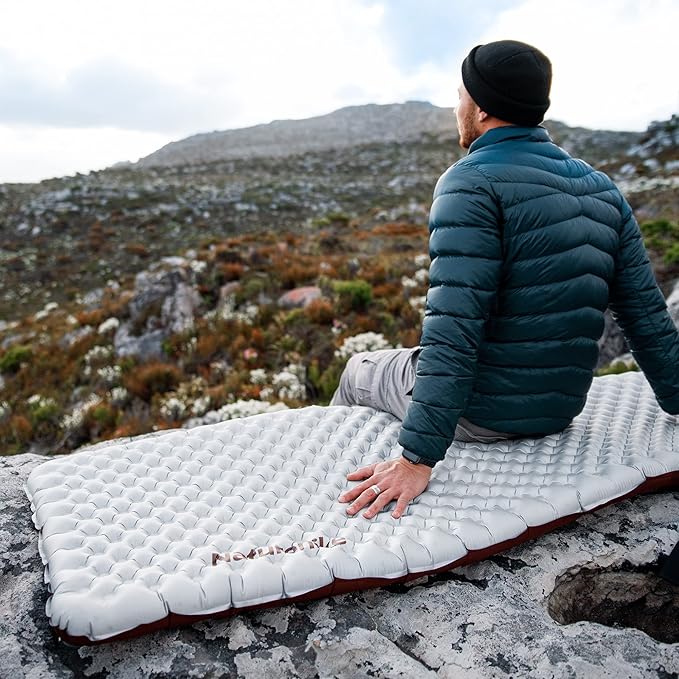 Naturehike Ultralight Insulated Sleeping Pad with R5.8, 3.2in Thickened Patchworkable Inflatable Double Sleeping Mat for Camping, Hiking, Climbing with Inflatable Bag (Silver-Mummy)
