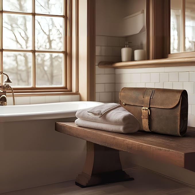 LEATHER VILLAGE Hanging Toiletry Bag for Men & Women, Handcrafted Vintage Cosmetic & Shaving Organizer Travel Dopp Kit- Brown